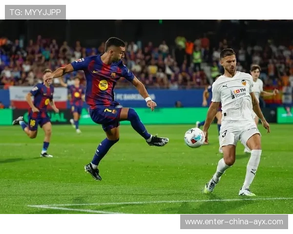 比利亚雷亚尔目标直指德乙进攻猪脚：转会市场上的新星之争