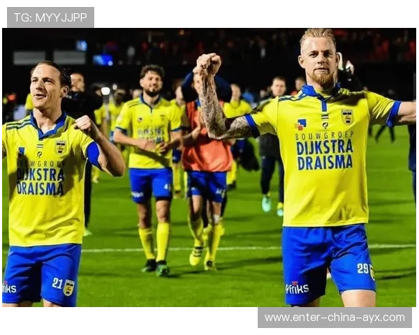 埃因霍温签下精准传球手