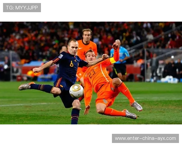 反越位成功单刀推射完成精彩入球,足球场上的智慧与速度较量 反越位成功单刀推射完成精彩入球,足球场上的智慧与速度较量