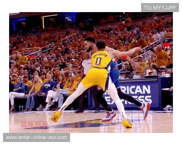 唐斯快攻中暴扣，全场气氛爆炸